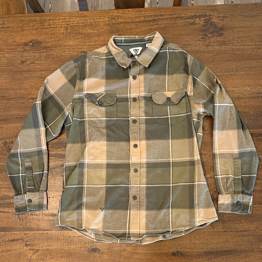 Vissla Men’s plaid Flannel